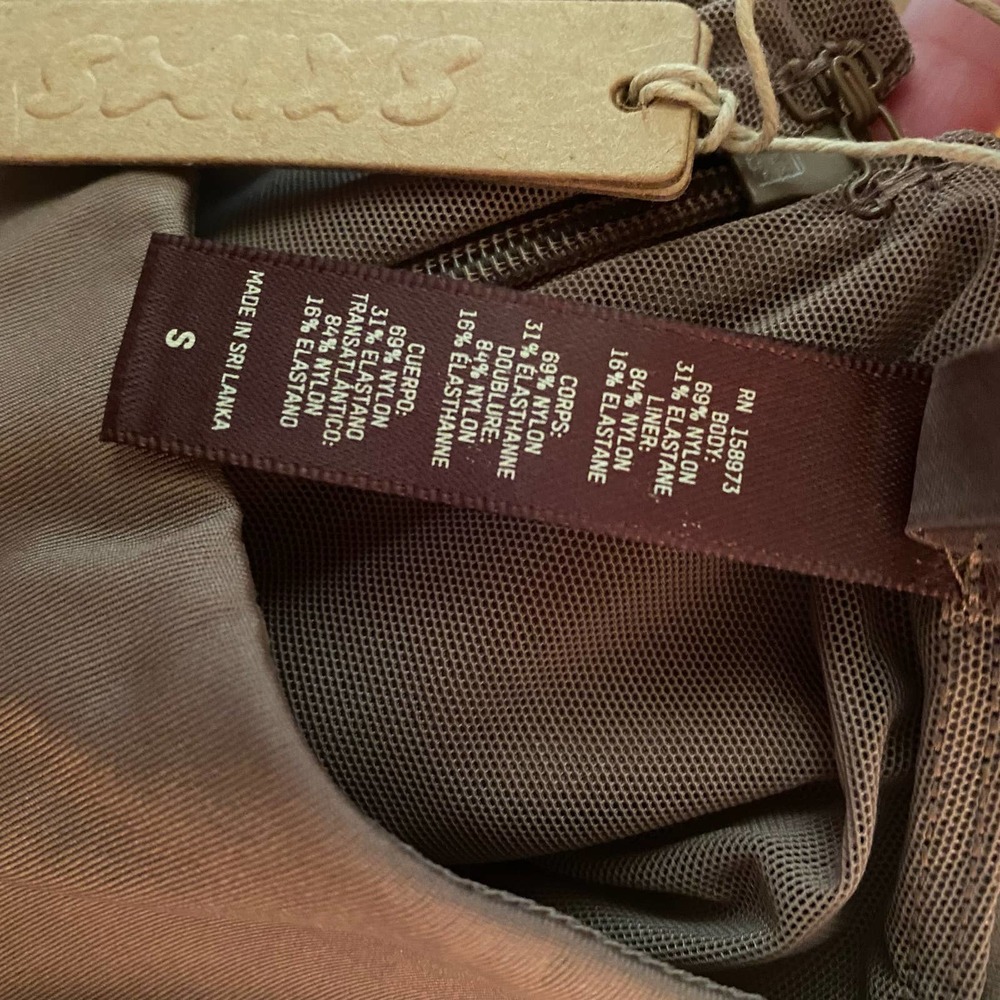 SKIMS ALL IN ONE MOCK NECK SLEEVELESS ONESIE UMBER NWT - Picture 8 of 9